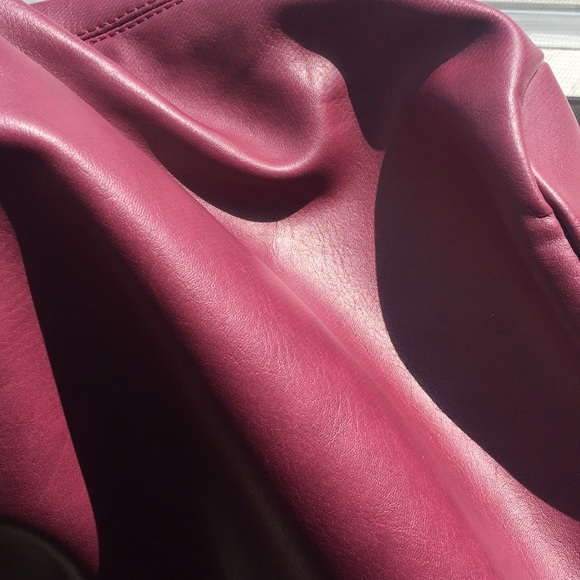 Nine West Bucket Bag - Picture 7 of 7